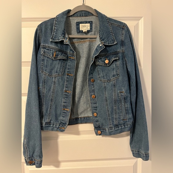 Jean Jacket - Picture 1 of 3